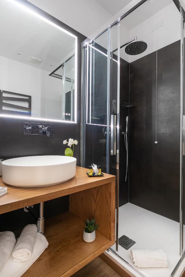 Briseide Boutique Rooms Colosseum Roma Exterior foto