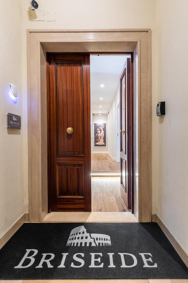 Briseide Boutique Rooms Colosseum Roma Exterior foto