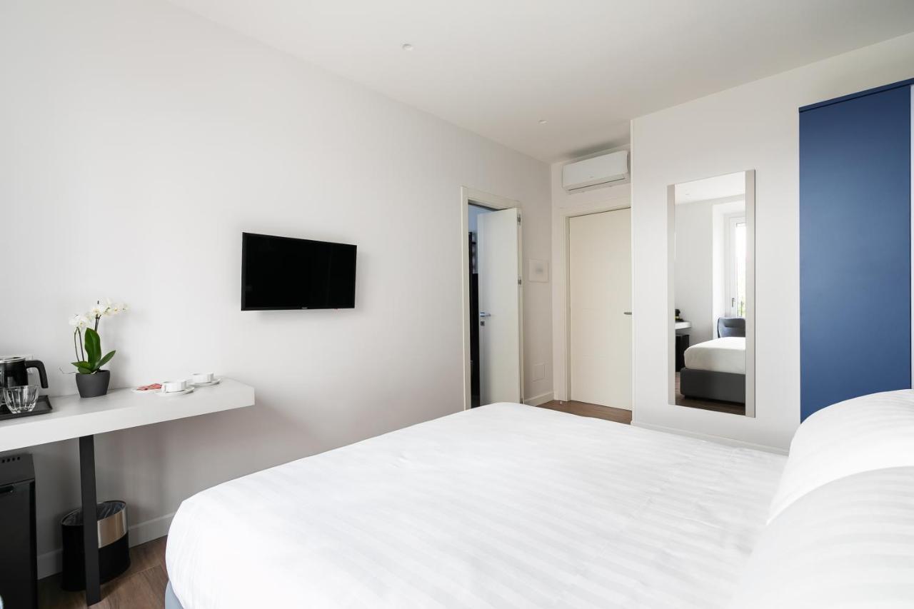 Briseide Boutique Rooms Colosseum Roma Exterior foto